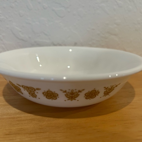 Vintage Corelle Butterfly Gold 7 different pieces available sold separately - Picture 4 of 9